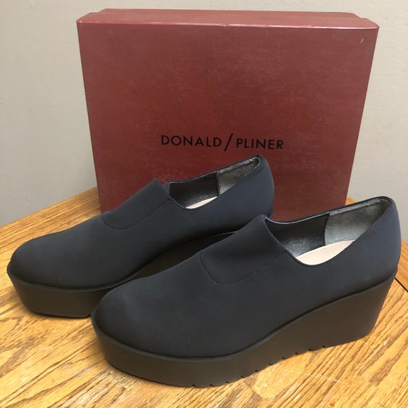 donald j pliner women's loafers